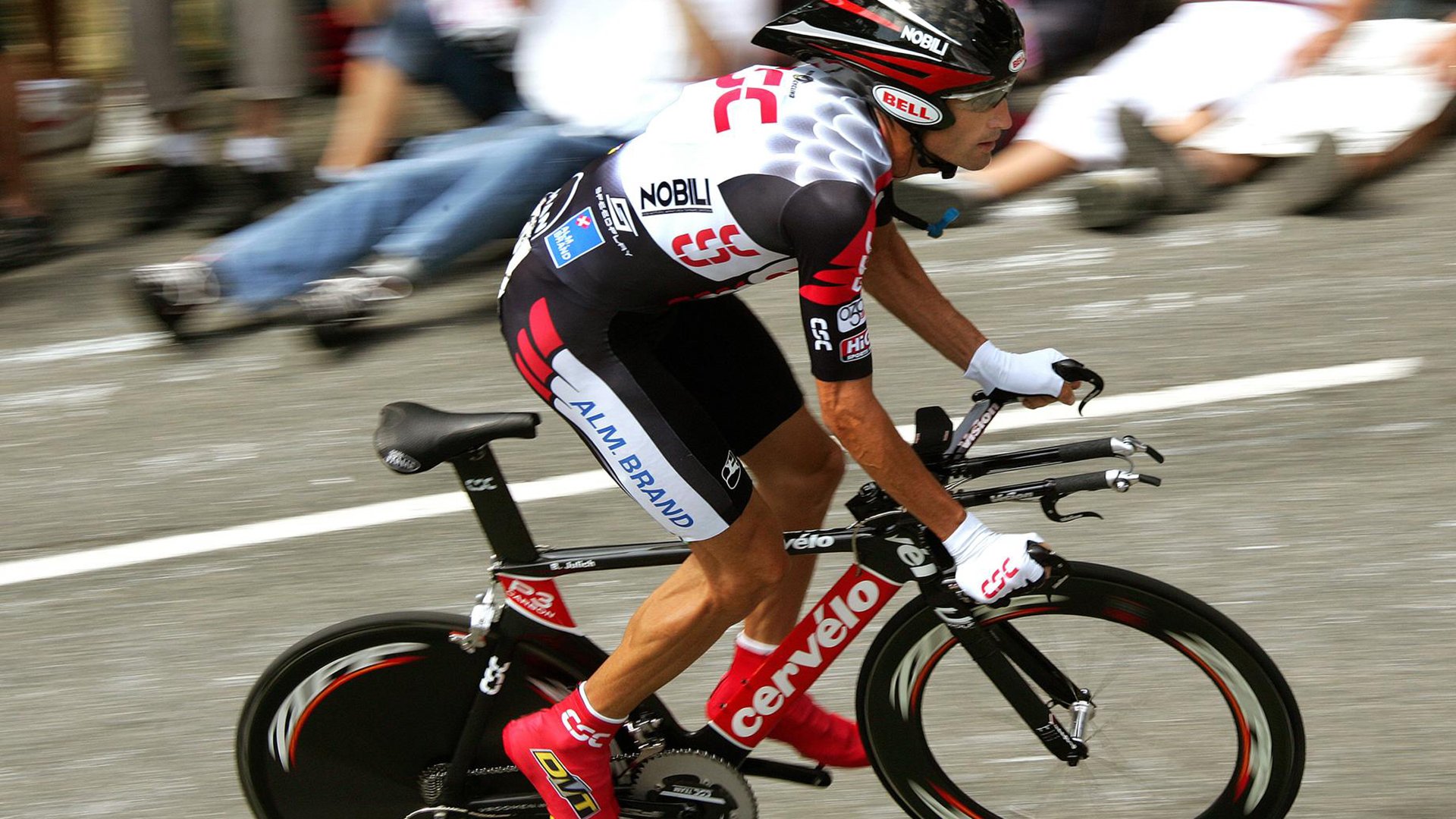 《快船替补席贡献有限,球队深度成疑》,快船替补中锋