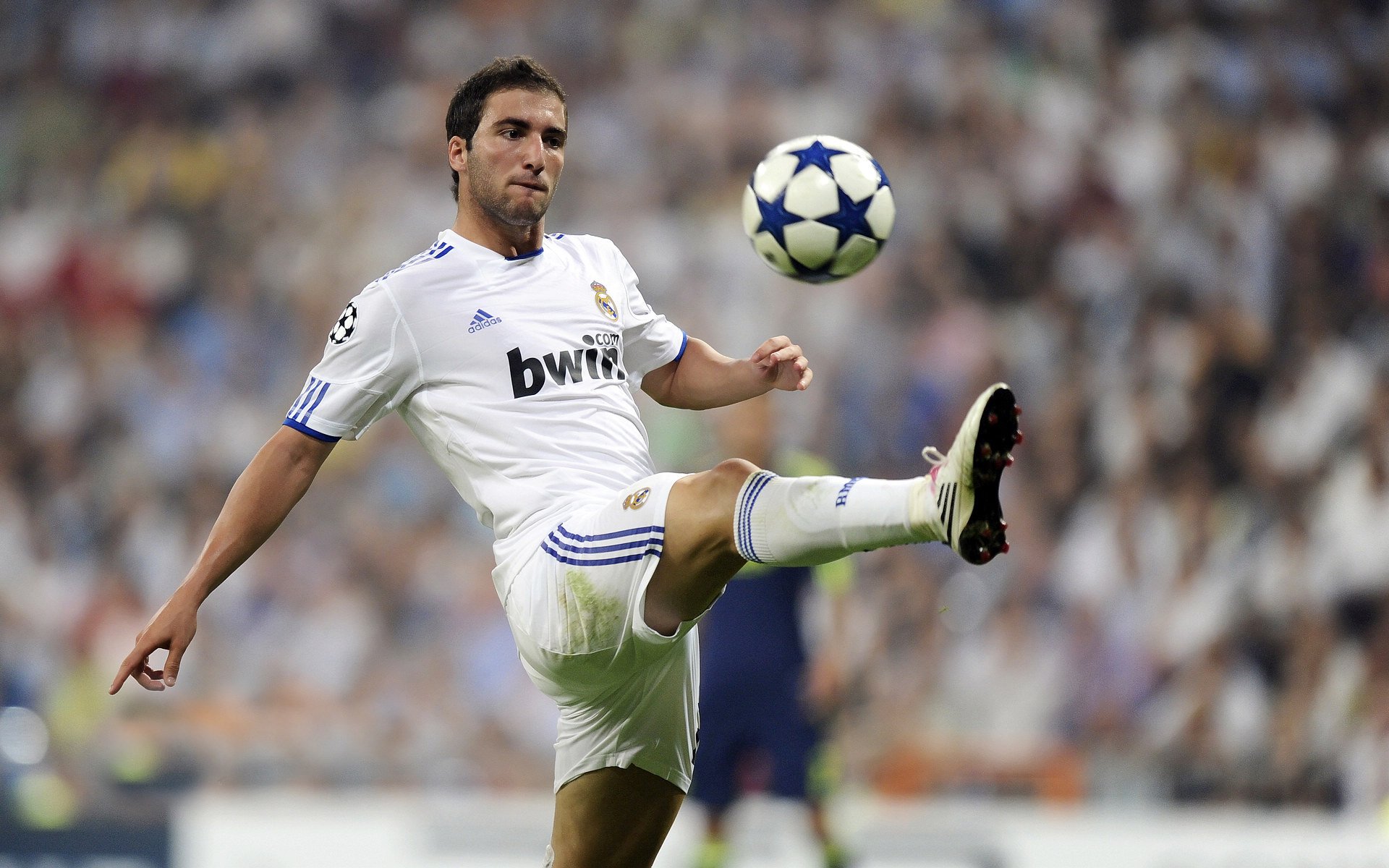 德国阵容变动,克罗斯发挥关键作用,德国足球队克罗斯