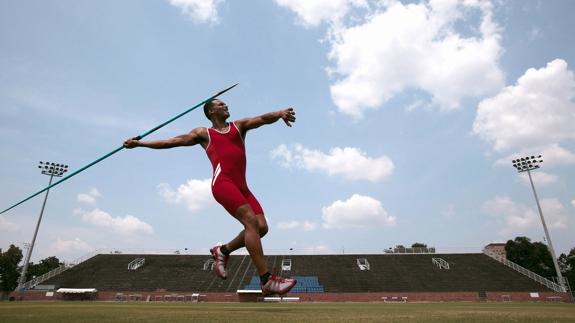 多元化足球：女子联赛与男子联赛的差异与融合，女子足球和男子足球的区别